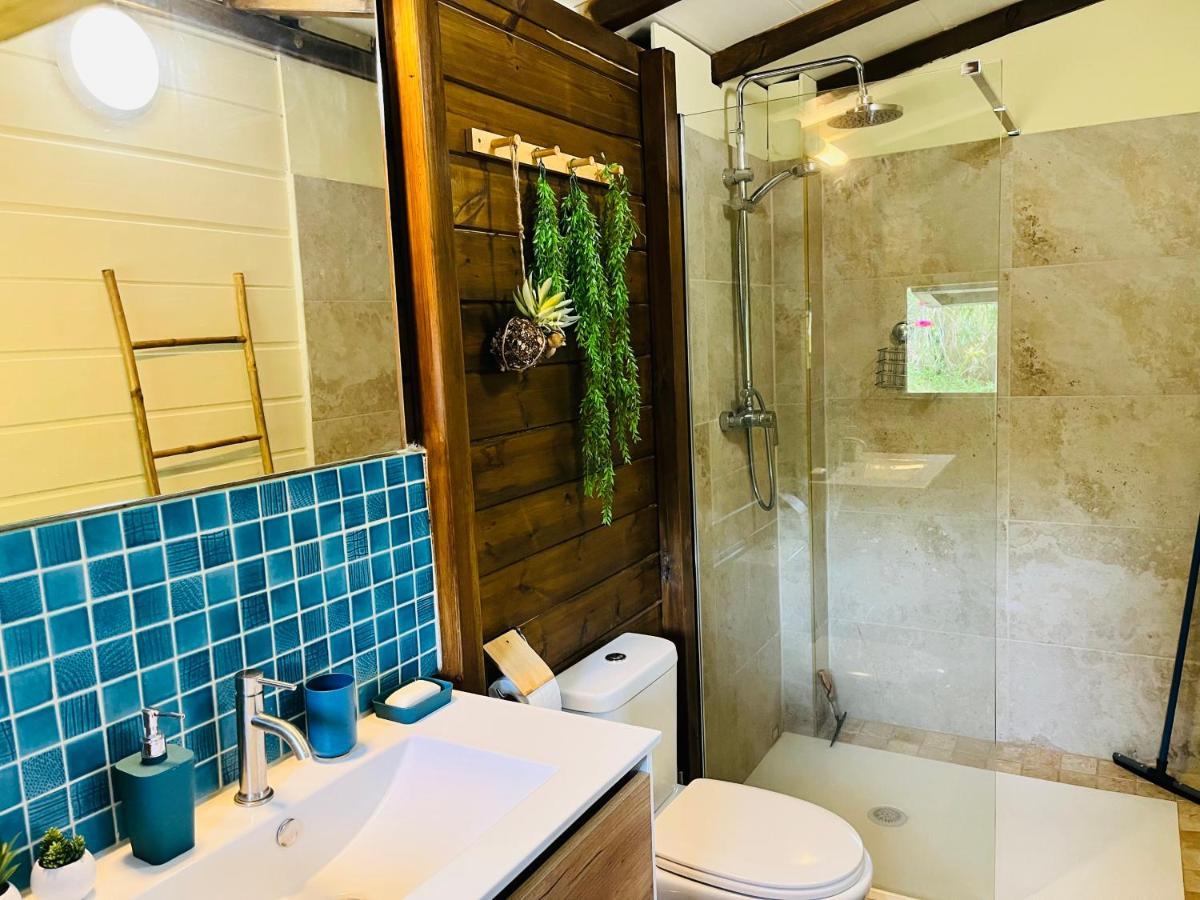 Bungalow Avec Vue Dans Lieu Calme Le Carbet Extérieur photo